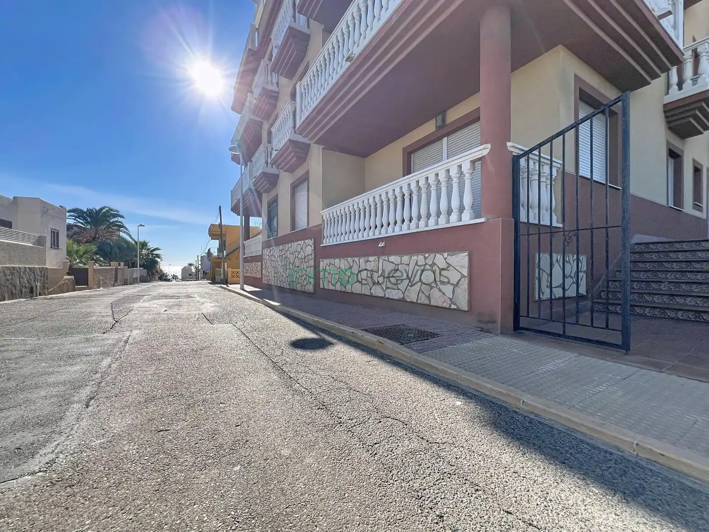 Außenansicht von Wohnung zum Verkauf in Cuevas del Almanzora mit Terrasse und Balkon