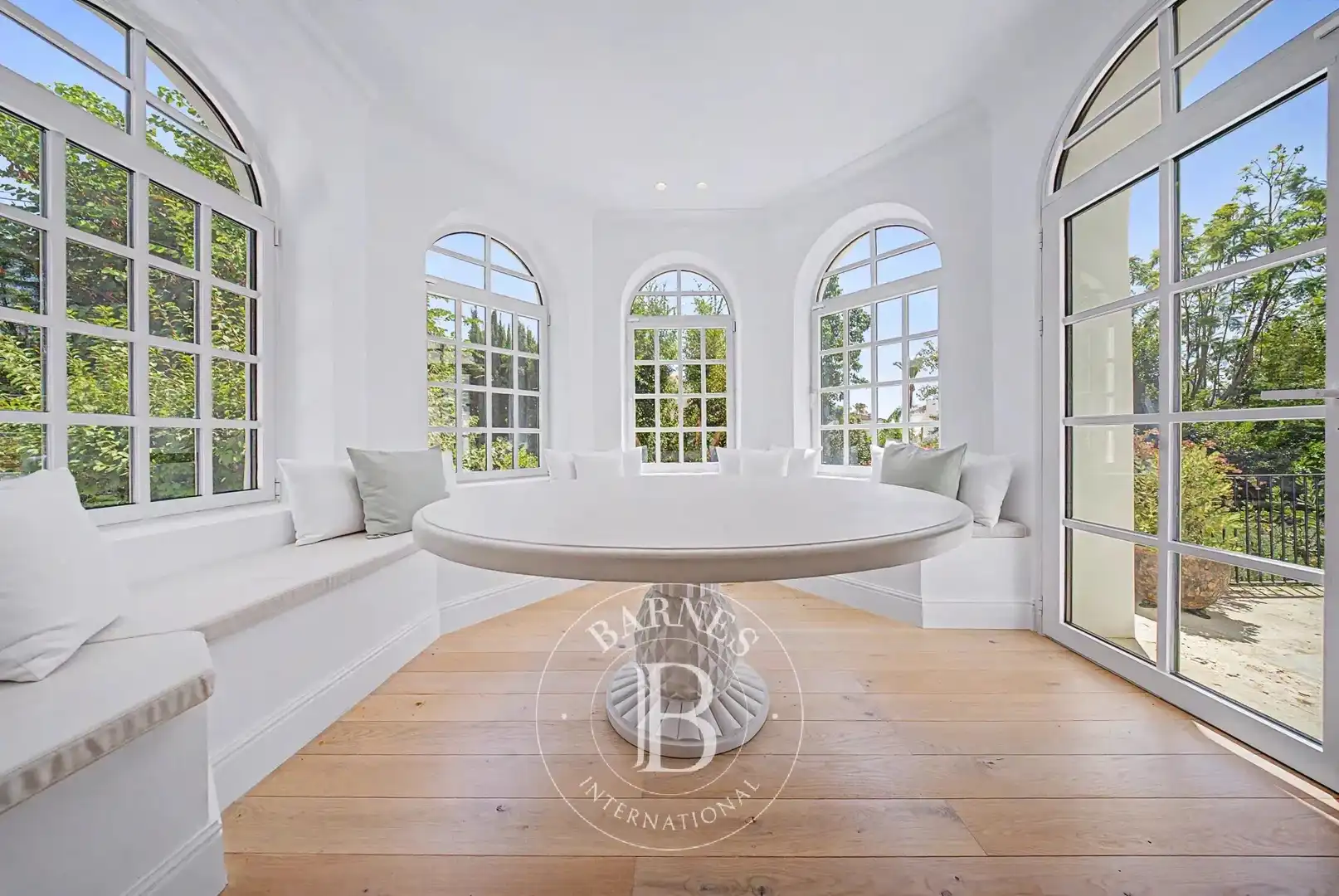 Dining room of Houses for sale in Marbella  with Air Conditioner, Heating and Swimming Pool