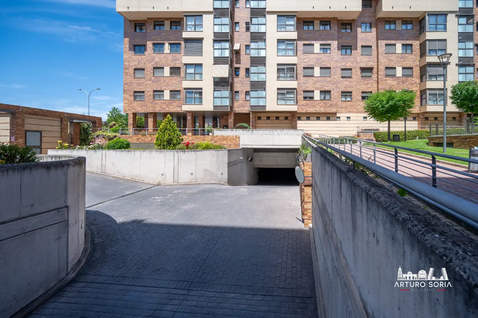 Vista exterior de Piso en venta en Rivas-Vaciamadrid con Aire acondicionado, Calefacción y Trastero