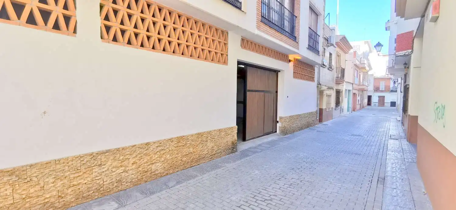 Vista exterior de Garatge de lloguer en Vélez-Málaga