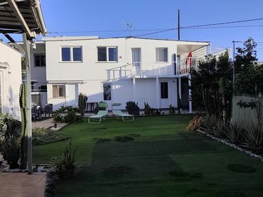 Casa amb jardí en venda a Buzanada