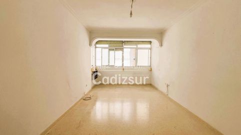 Photo 2 of Flat for sale in Pasaje Víctor de Pablos, Astilleros - La Paz - Loreto - El Corte Inglés, Cádiz Capital