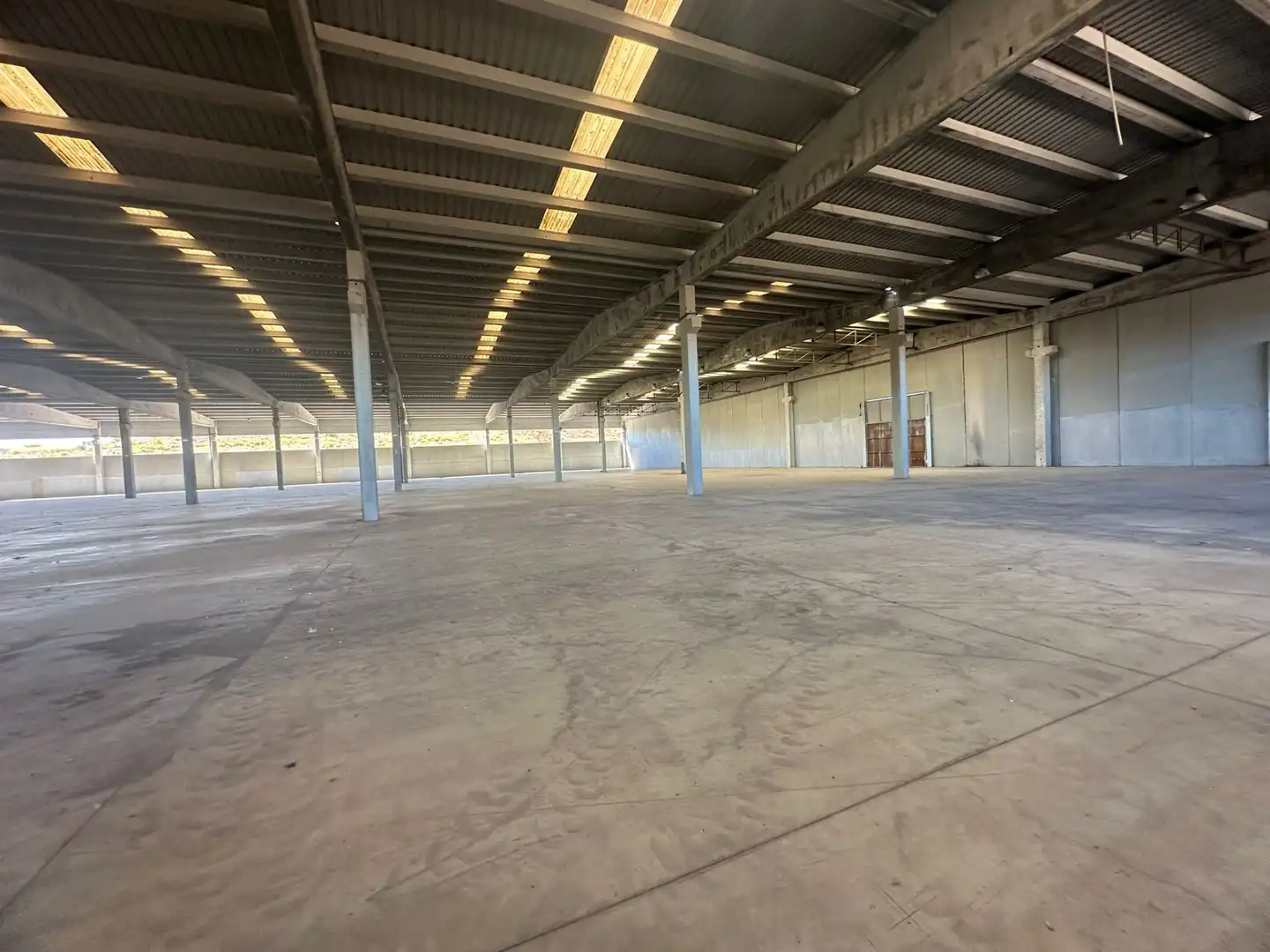 Nave industrial de alquiler en Villargordo del Cabriel con Alarma