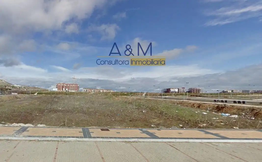 Terreny residencial en venda a Ramon Margalef, imagen 2