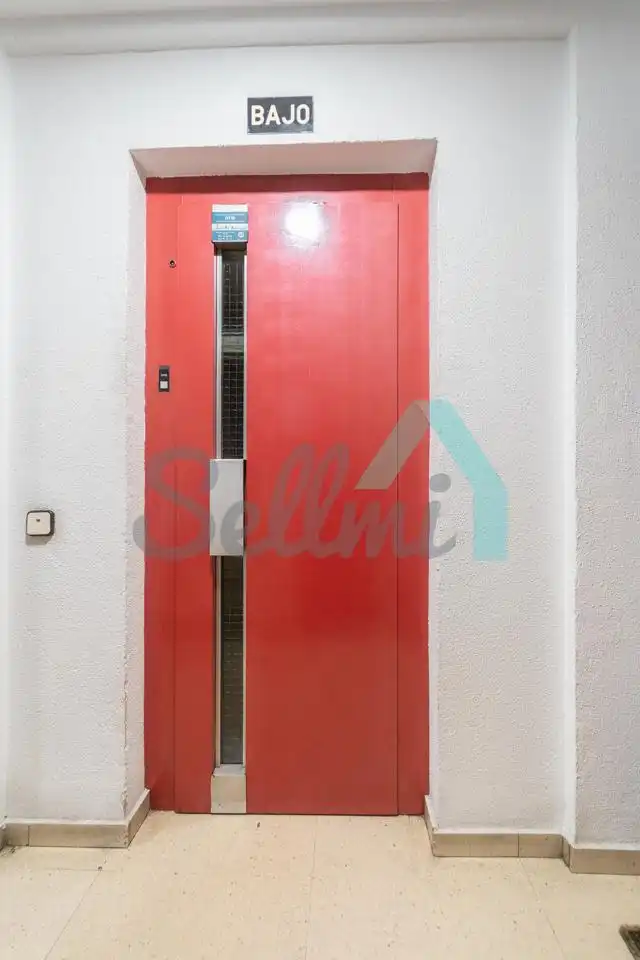 Flat for share in Oviedo   with Heating, Parquet flooring and Furnished