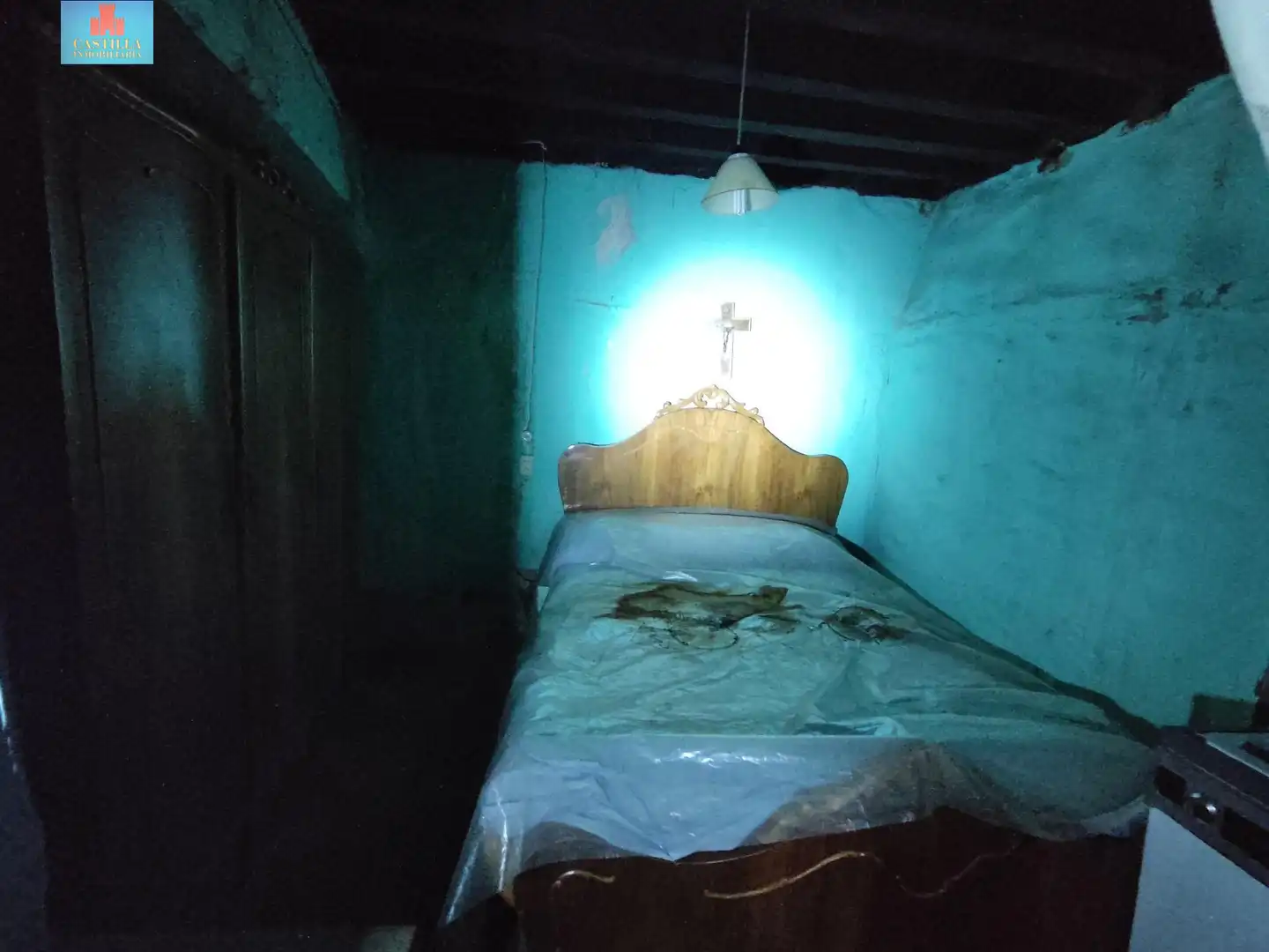 Habitación de Casa adosada en venta en Navarredondilla