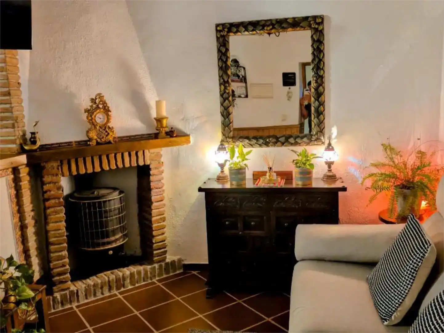 Sala de estar de Piso en venta en Frigiliana con Aire acondicionado y Amueblado
