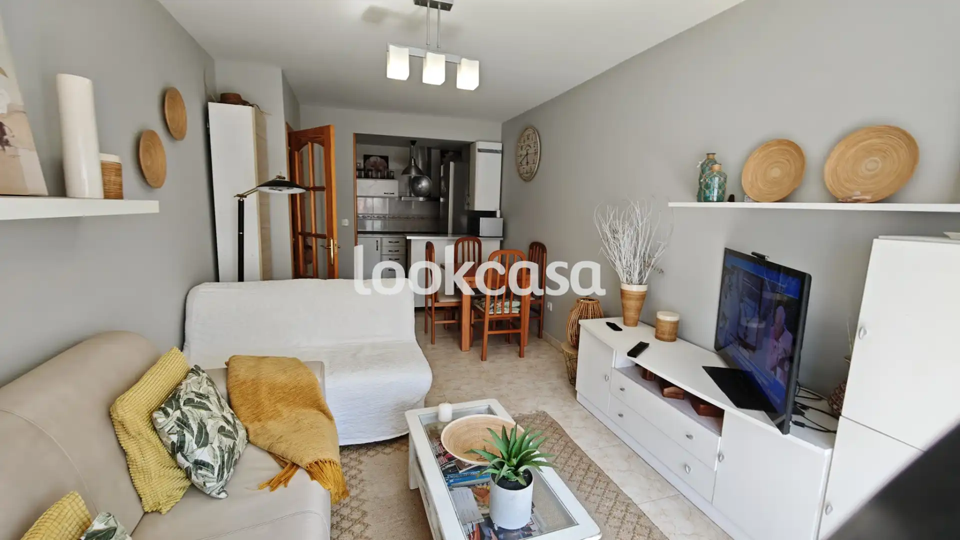 Sala de estar de Piso en venta en Sanxenxo con Trastero, Amueblado y Horno