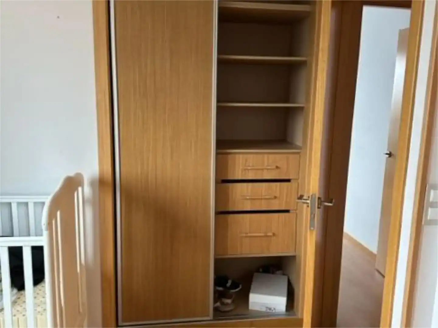 Dormitori de Pis en venda en León Capital  amb Jardí privat, Parquet i Traster