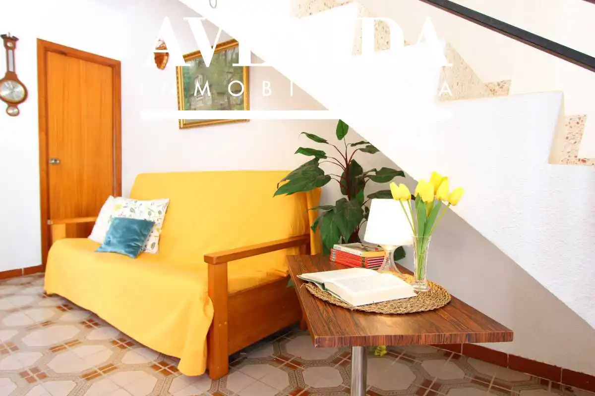 Living room of Houses for sale in Oropesa del Mar / Orpesa  with Air Conditioner and Terrace