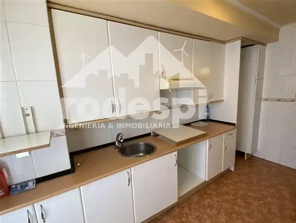 Küche von Wohnung zur Miete in Ribadavia mit Heizung und Abstellraum