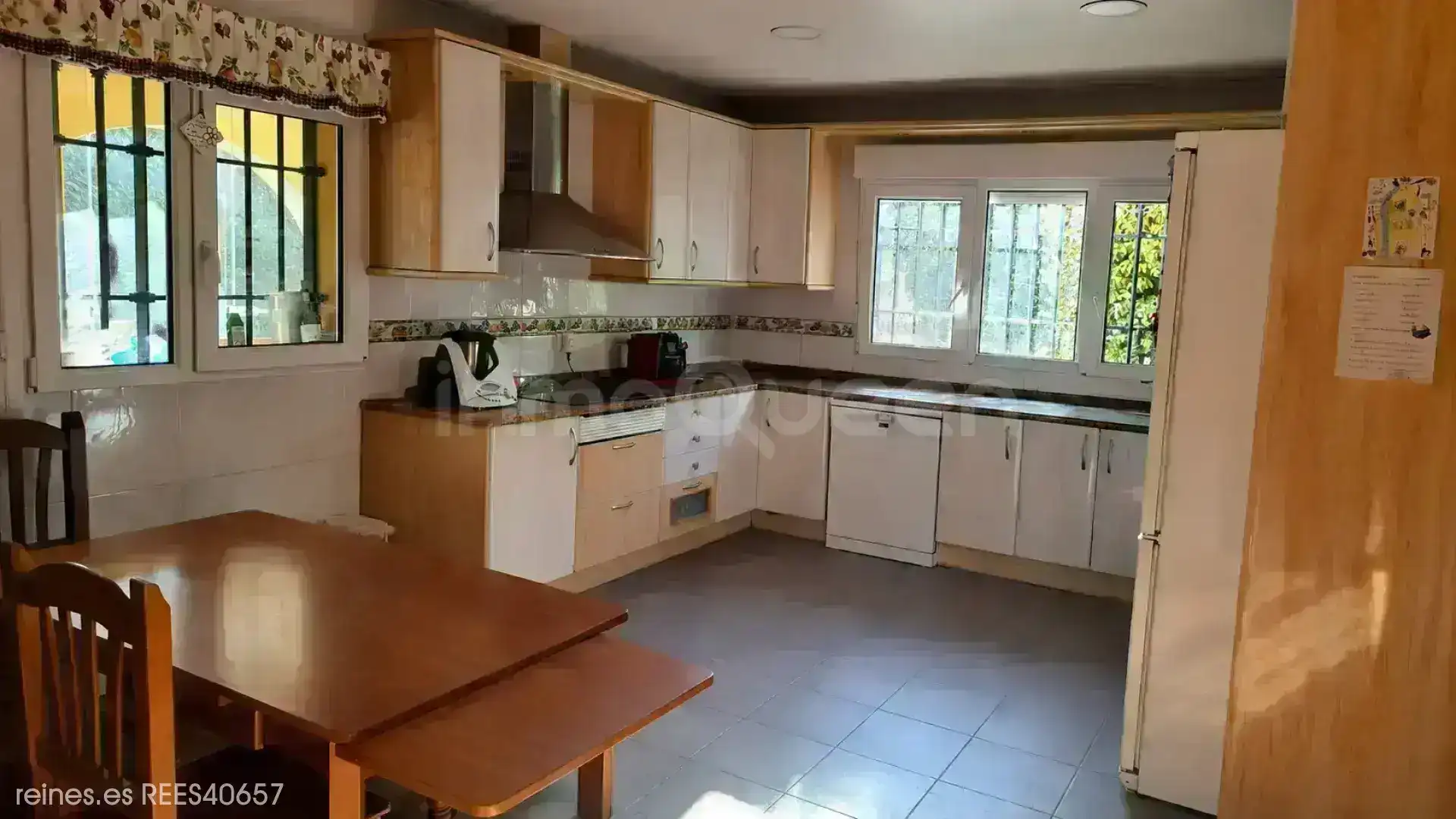 Cuina de Casa o xalet en venda en Villaviciosa de Odón amb Calefacció i Jardí privat