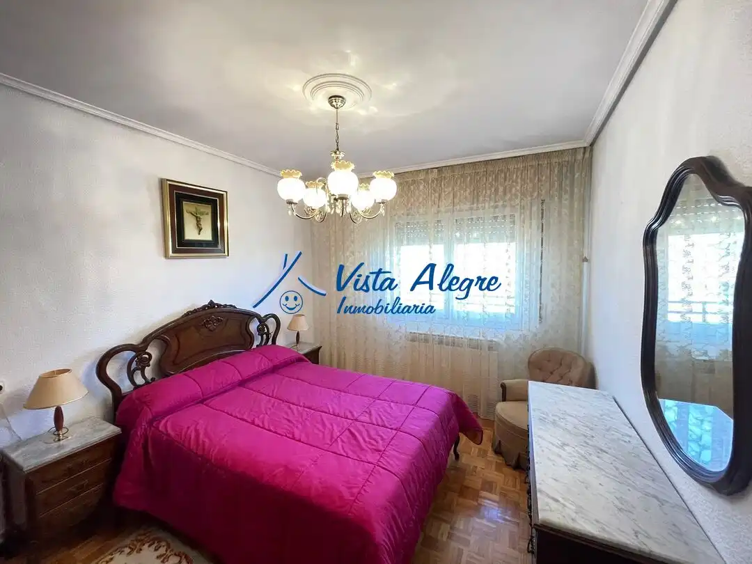 Habitación de Piso en venta en Haro con Calefacción, Terraza y Amueblado