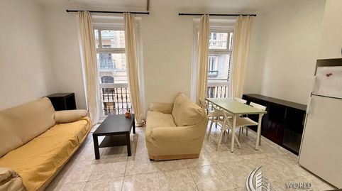 Foto 3 de Apartamento de alquiler en Calle de Apodaca, Justicia - Chueca, Madrid Capital