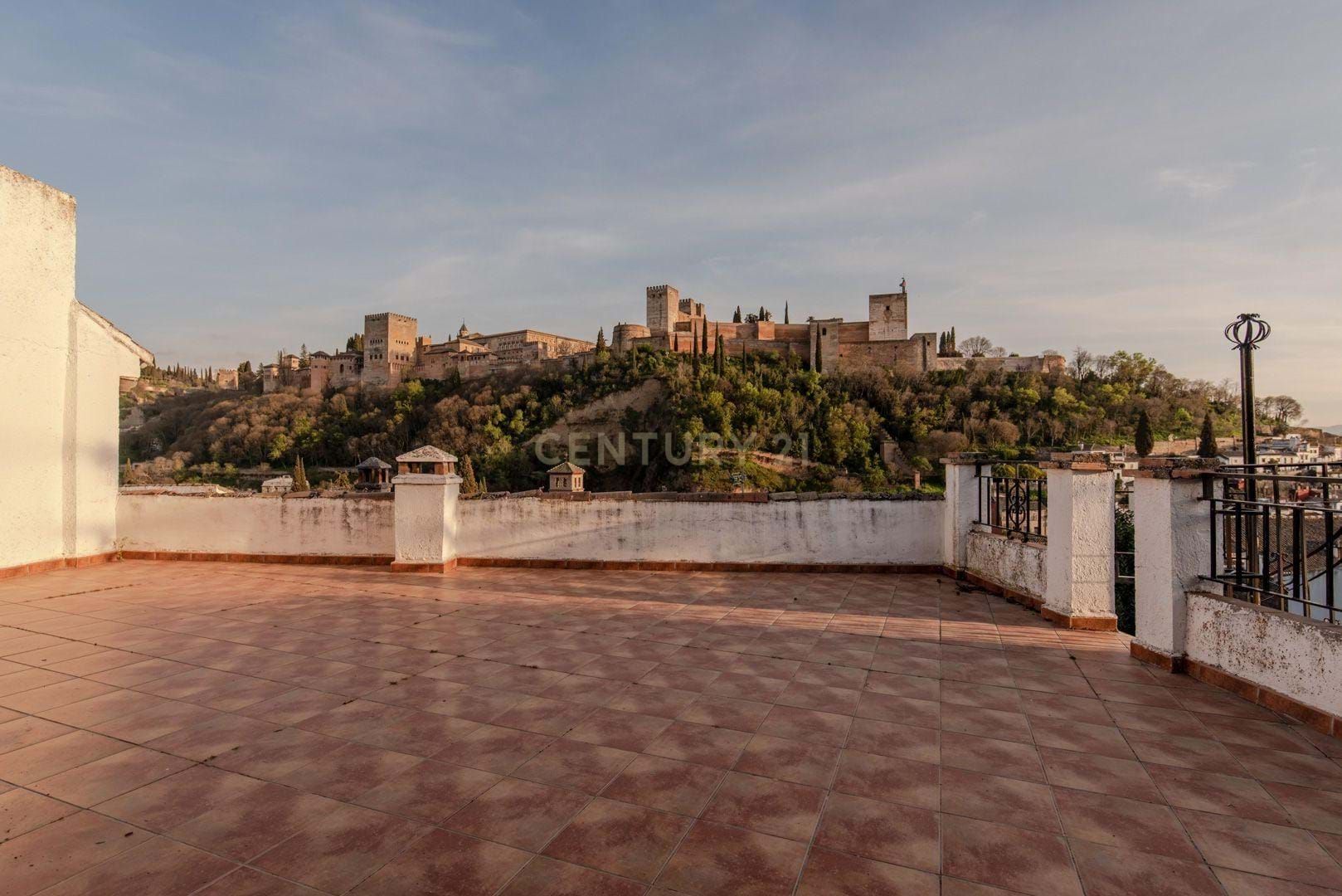 Exterior view of House or chalet for sale in  Granada Capital  with Air Conditioner, Terrace and Furnished