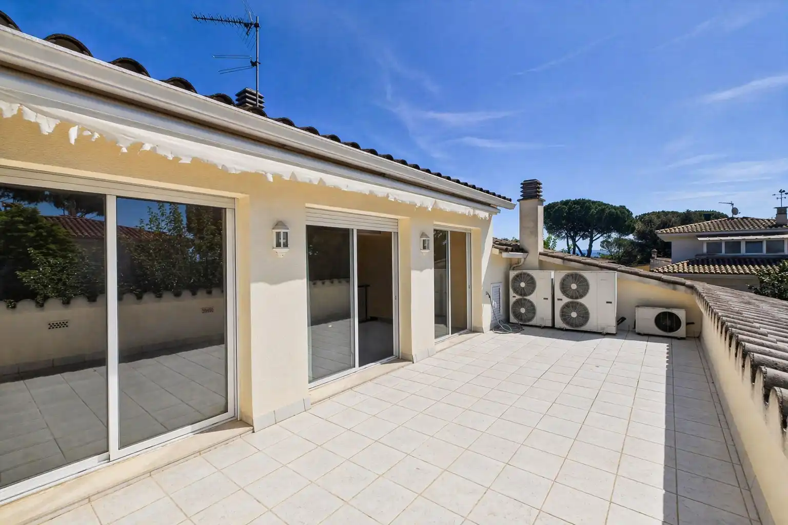 Terraza de Casa o chalet en venta en Aiguaviva con Aire acondicionado, Calefacción y Jardín privado