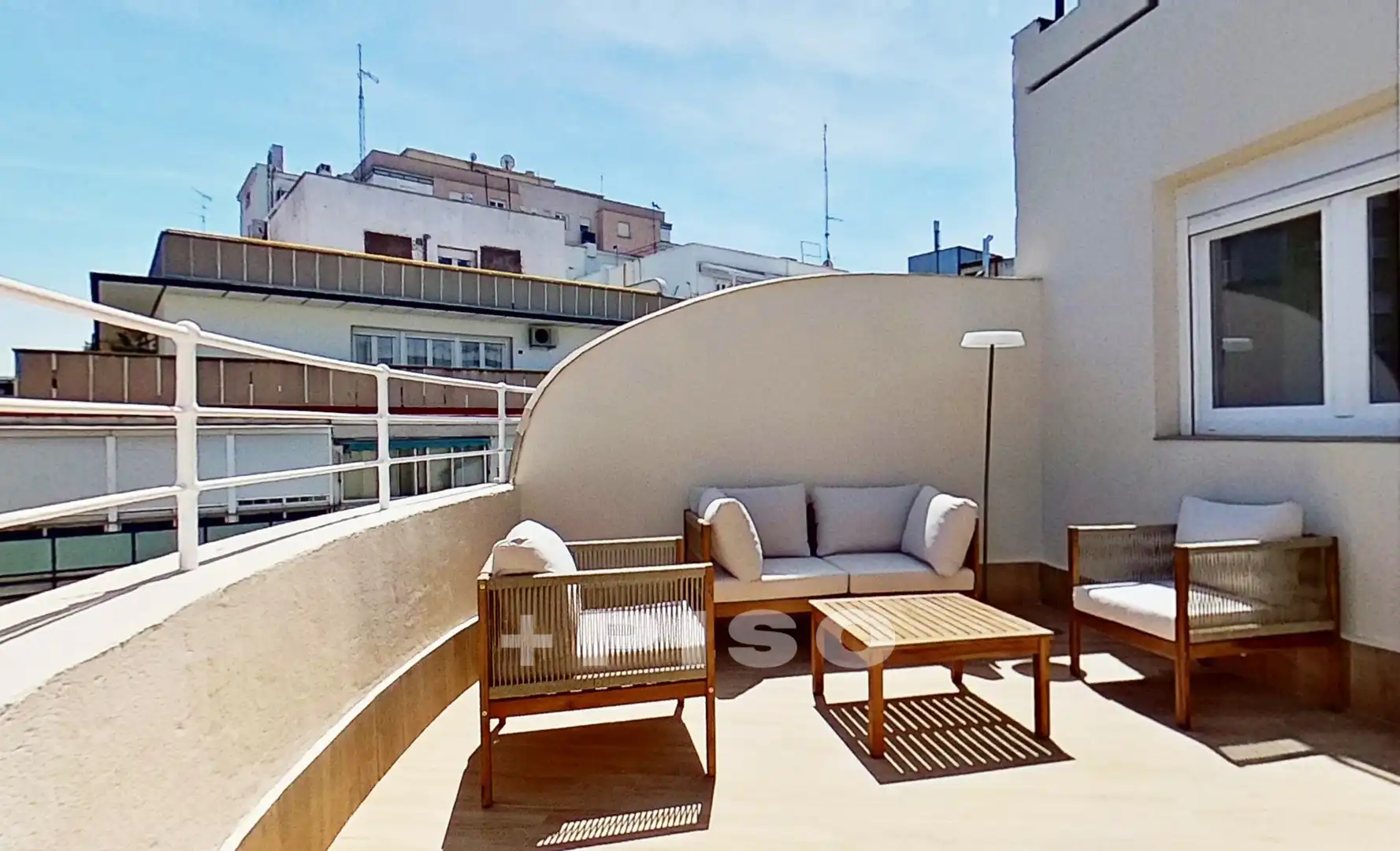 Terrasse von Dachboden zum Verkauf in Madrid mit Klimaanlage, Terrasse und Möbliert