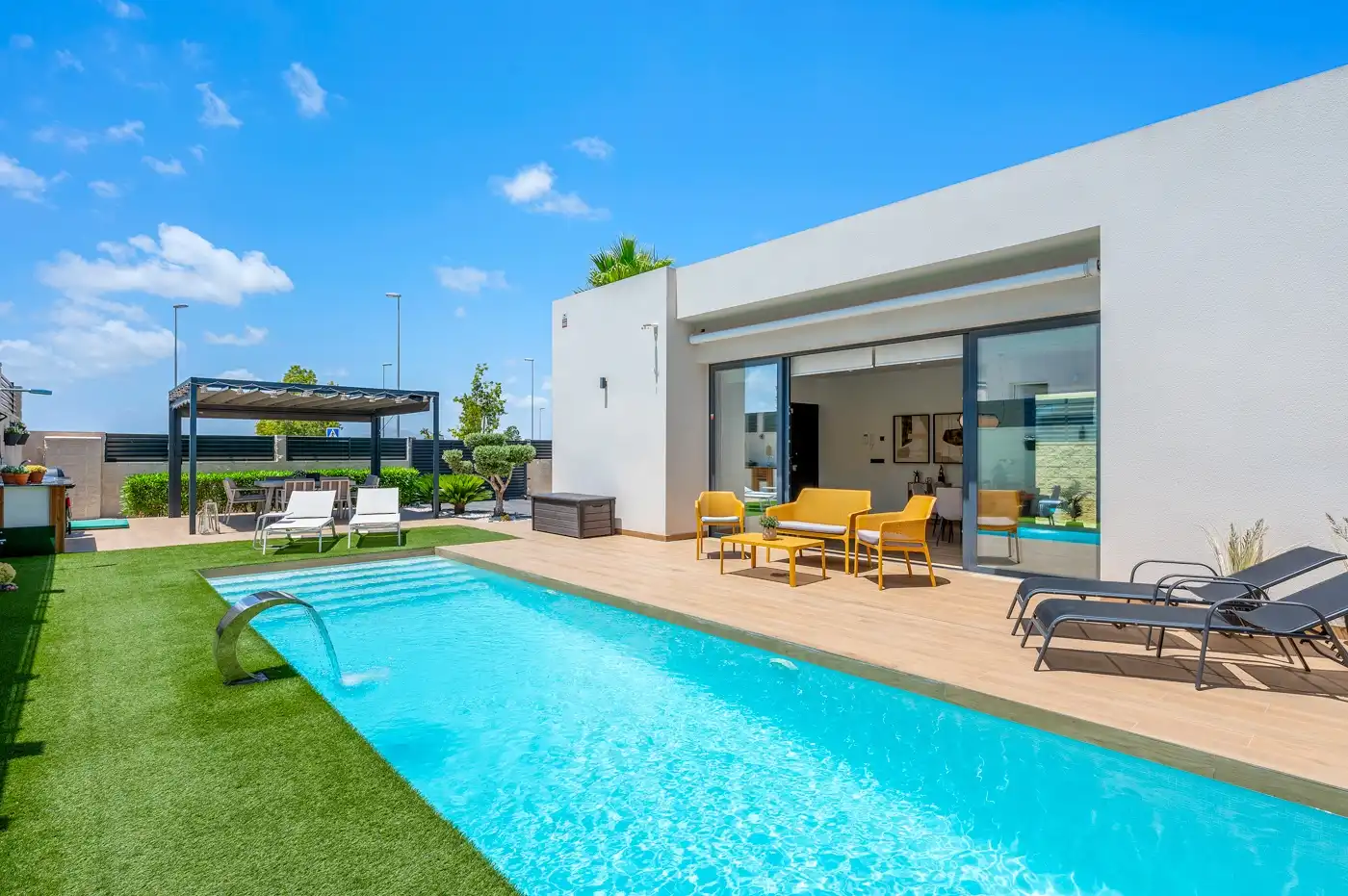 Swimming pool of Houses for sale in Benijófar  with Air Conditioner, Heating and Private garden