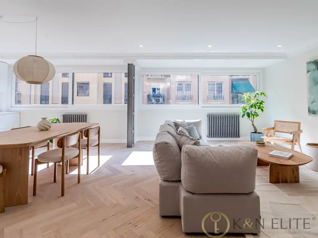 Piso con ascensor en venta en Calle Alonso Cano, imagen 3