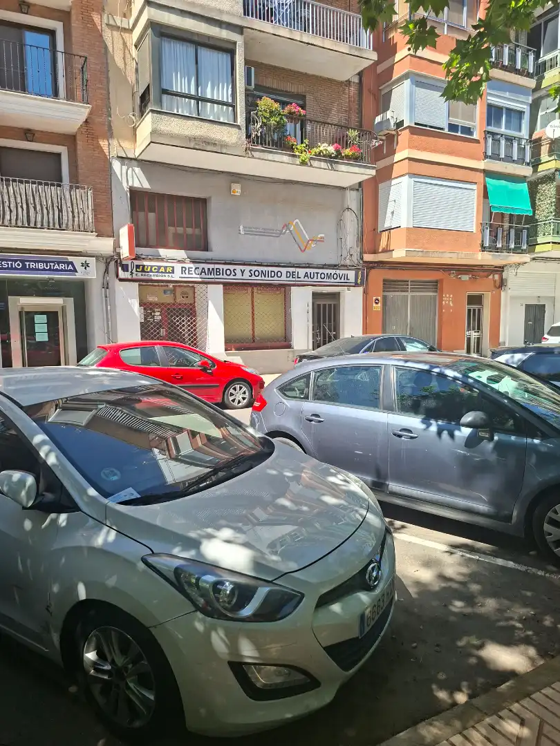 Parking de Piso en venta en Alzira con Horno, Lavadora y Microondas