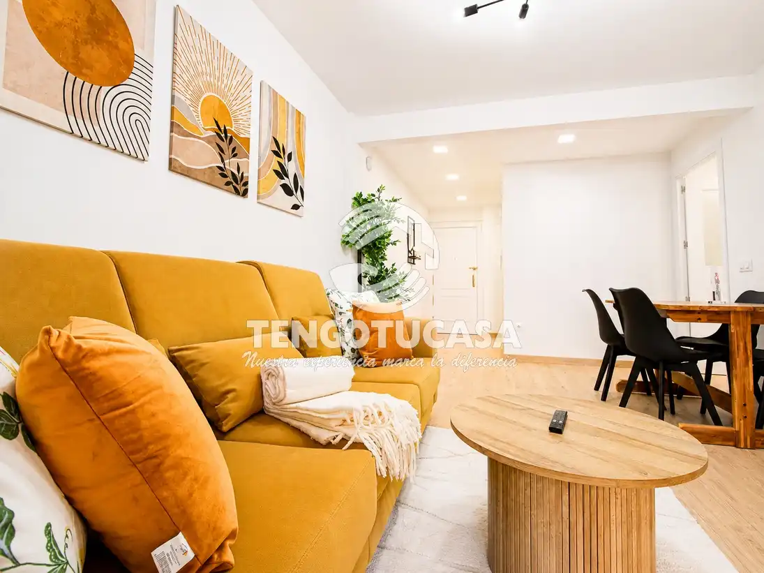 Living room of Flat for sale in Madrid  with Air Conditioner, Heating and Terrace