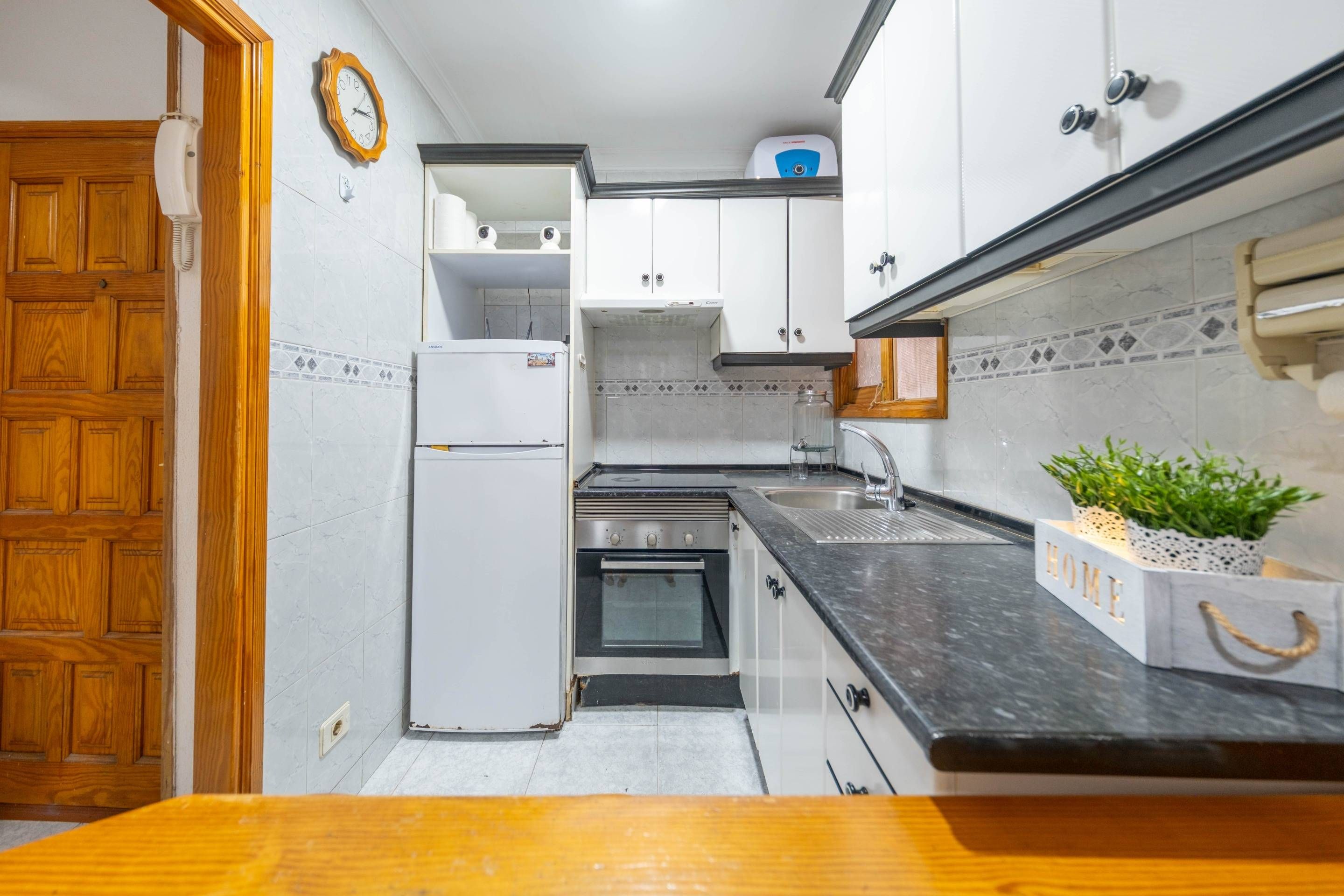 Kitchen of Flat for sale in Las Palmas de Gran Canaria