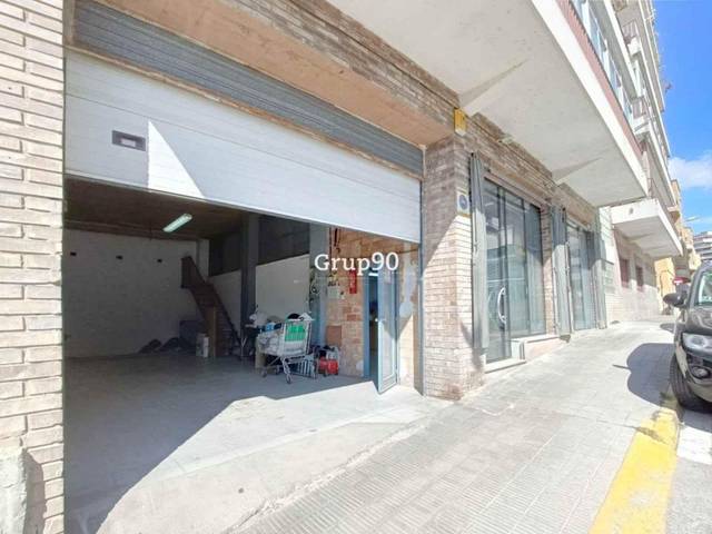 Local comercial en Venta en Calle ISAAC ALBENIZ en Instituts - Universitat