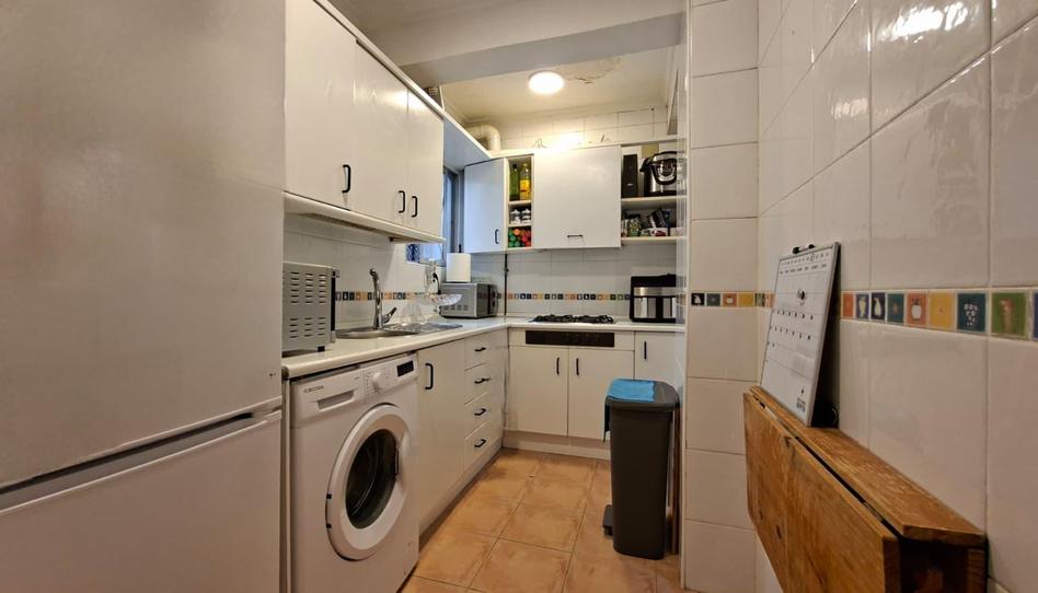 Photo 1 of Flat for sale in Calle Brenes, Cruz Roja, Sevilla