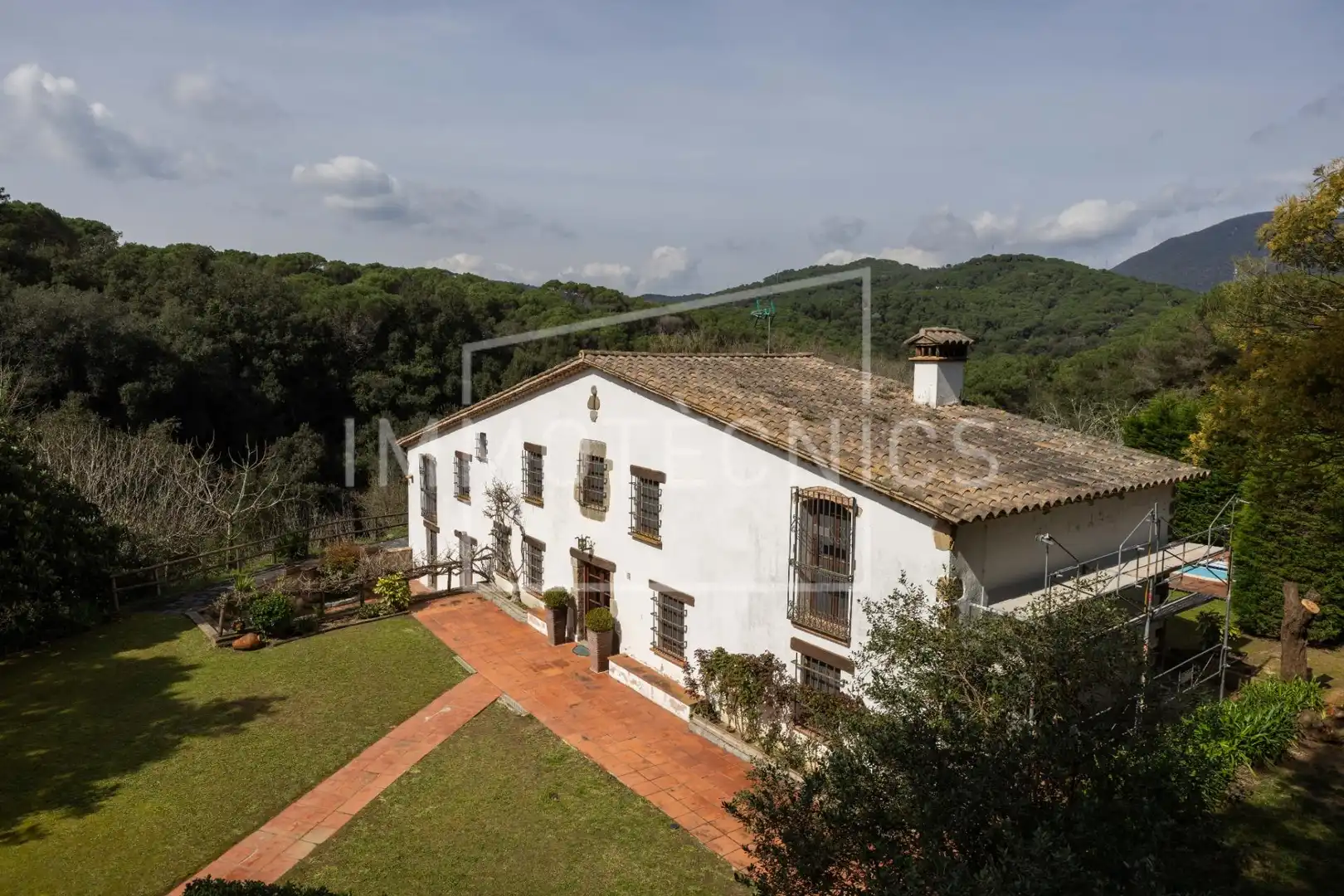 Jardí de Finca rústica en venda en Sant Iscle de Vallalta amb Calefacció, Jardí privat i Piscina