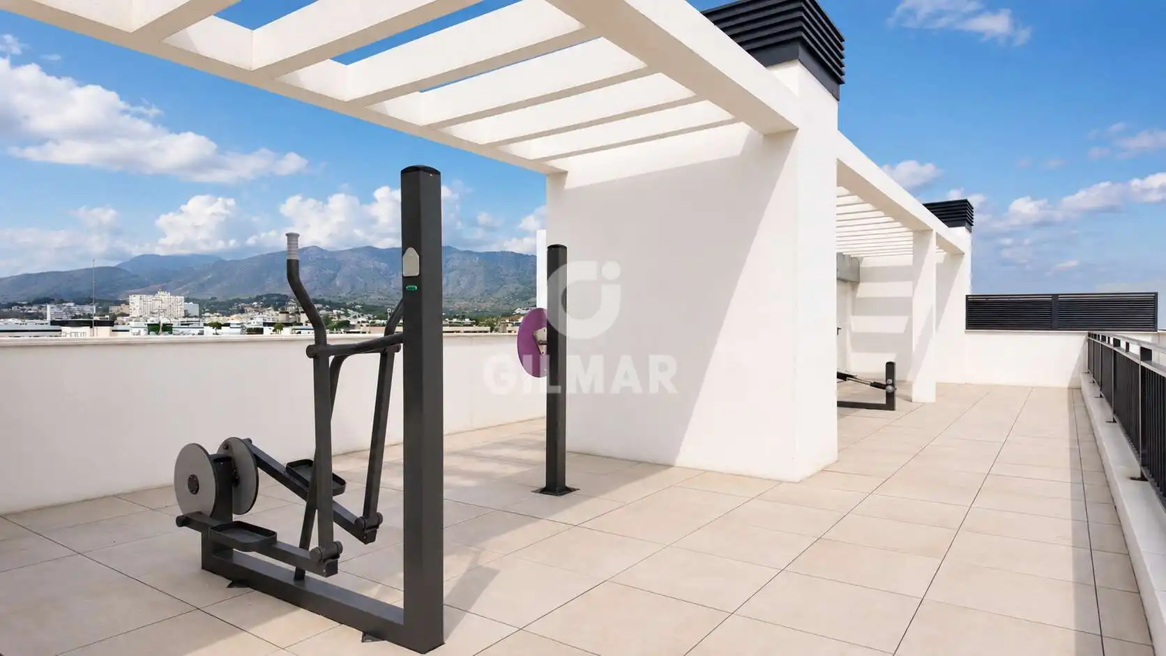 Terraza de Piso en venta en Torremolinos con Calefacción, Jardín privado y Trastero