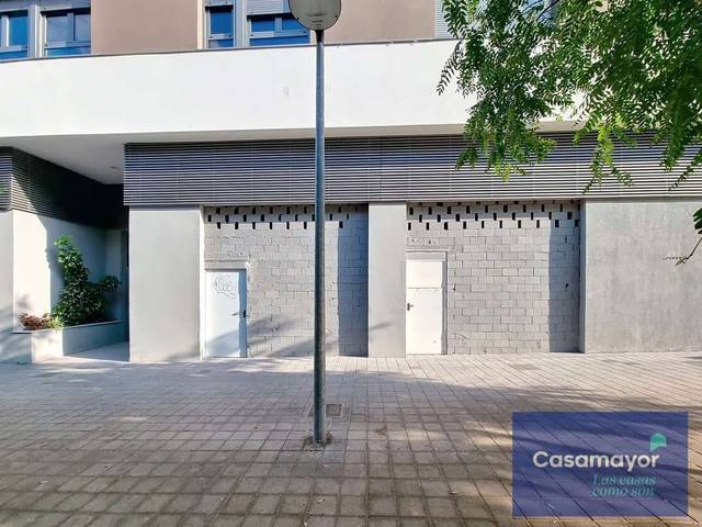 Local comercial en Alquiler en Avenida Catedratico Soler en Benalúa