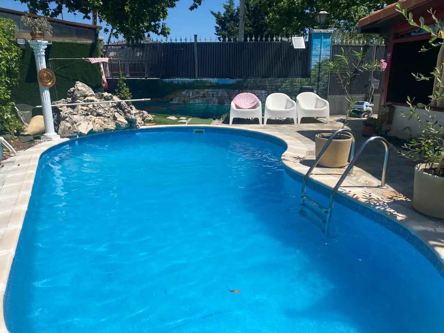 Piscina de Apartamento de alquiler en Torrelodones con Calefacción, Jardín privado y Terraza
