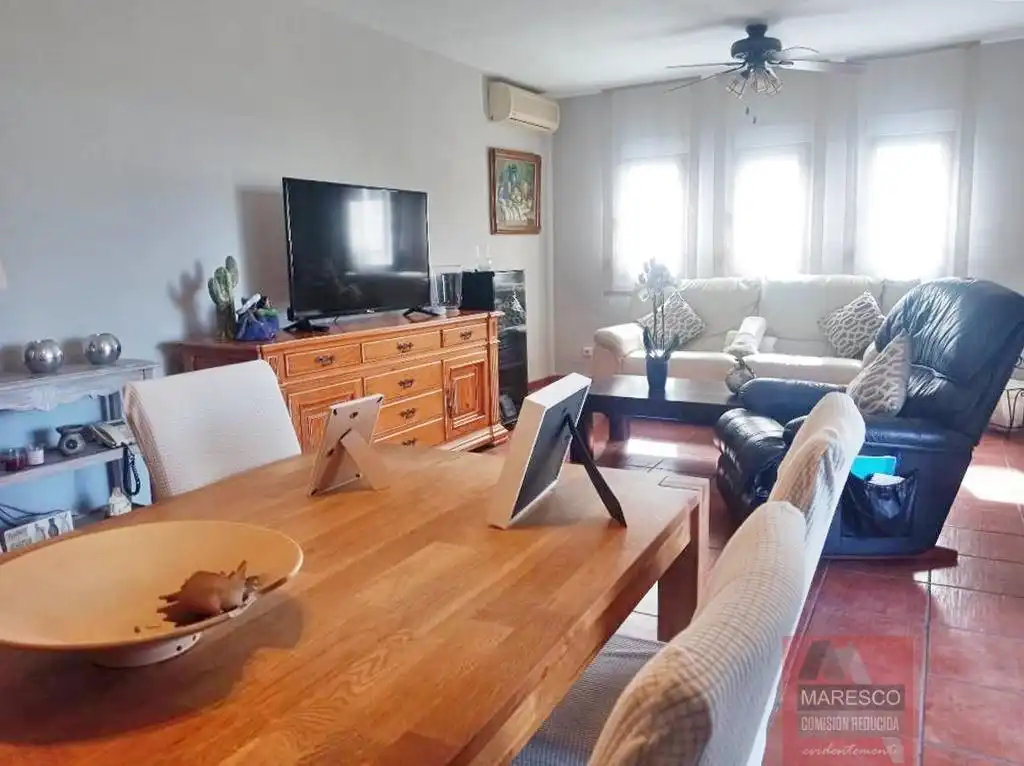 Flat with lift for sale in Feria de Abril, imagen 2