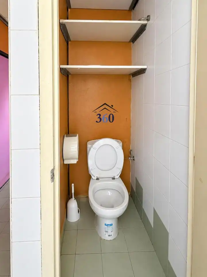Badezimmer von Geschaftsraum zur Miete in Cáceres