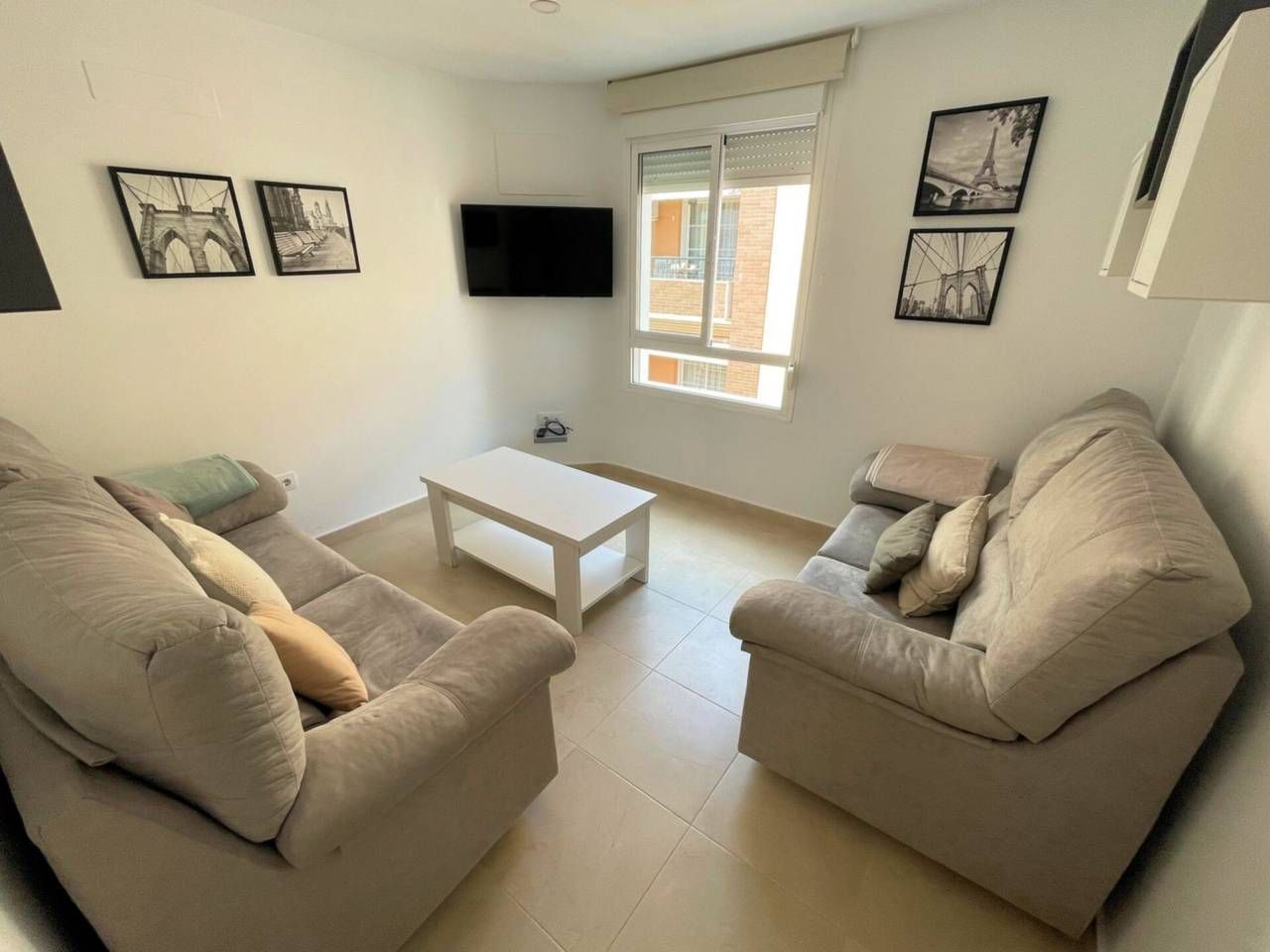 Sala de estar de Piso de alquiler en La Línea de la Concepción con Terraza y Amueblado