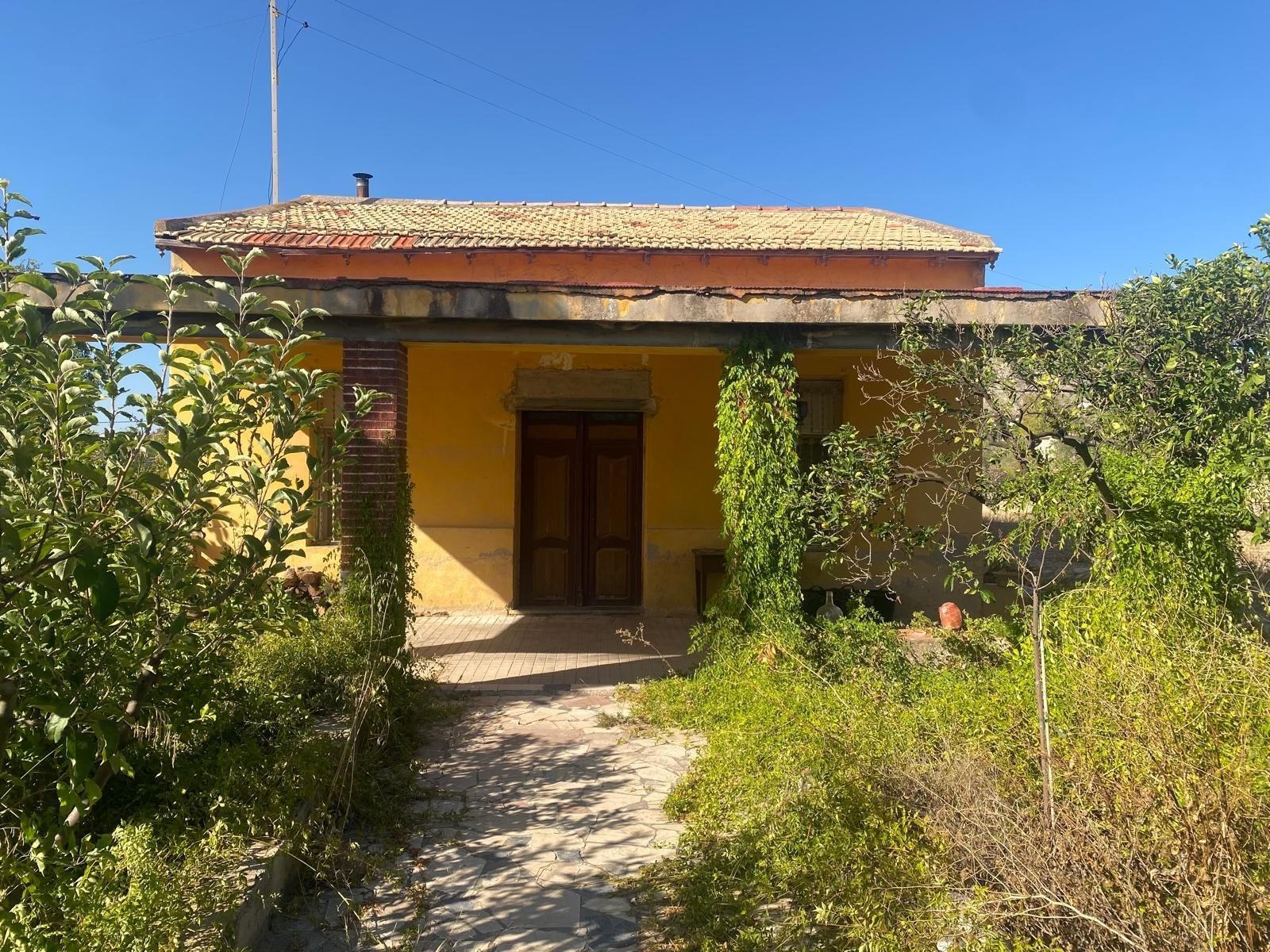 Vista exterior de Finca rústica en venda en Petrer amb Terrassa