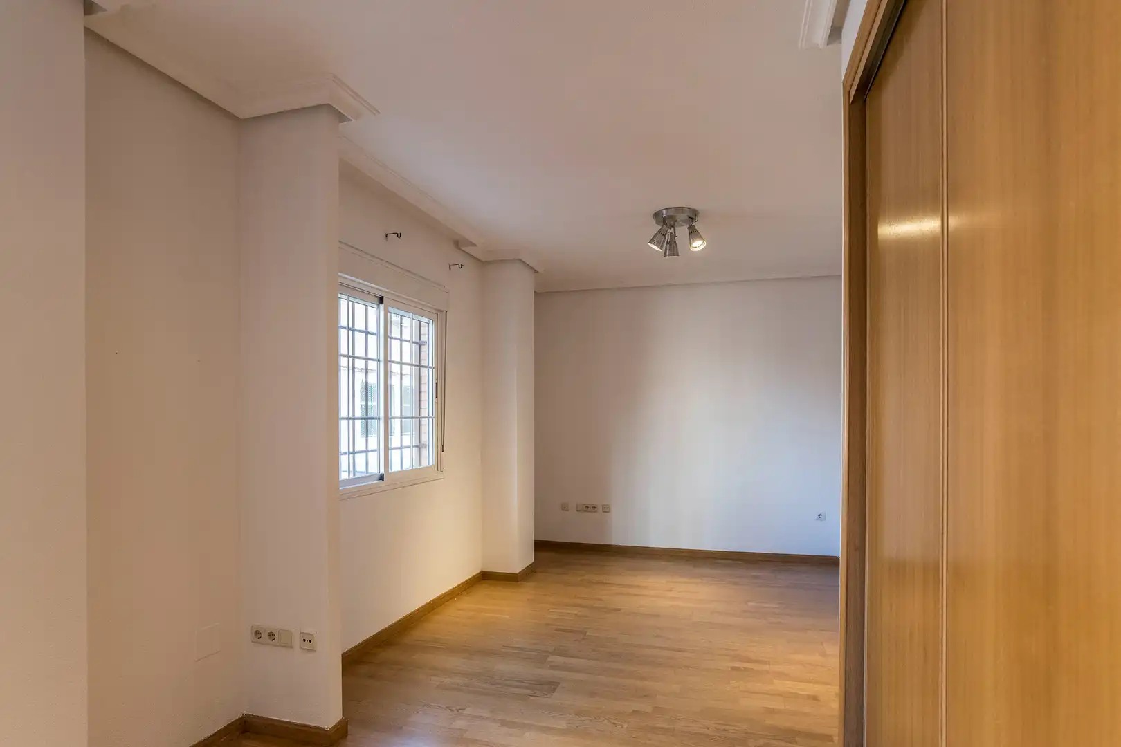 Habitación de Apartamento en venta en Carabanchel