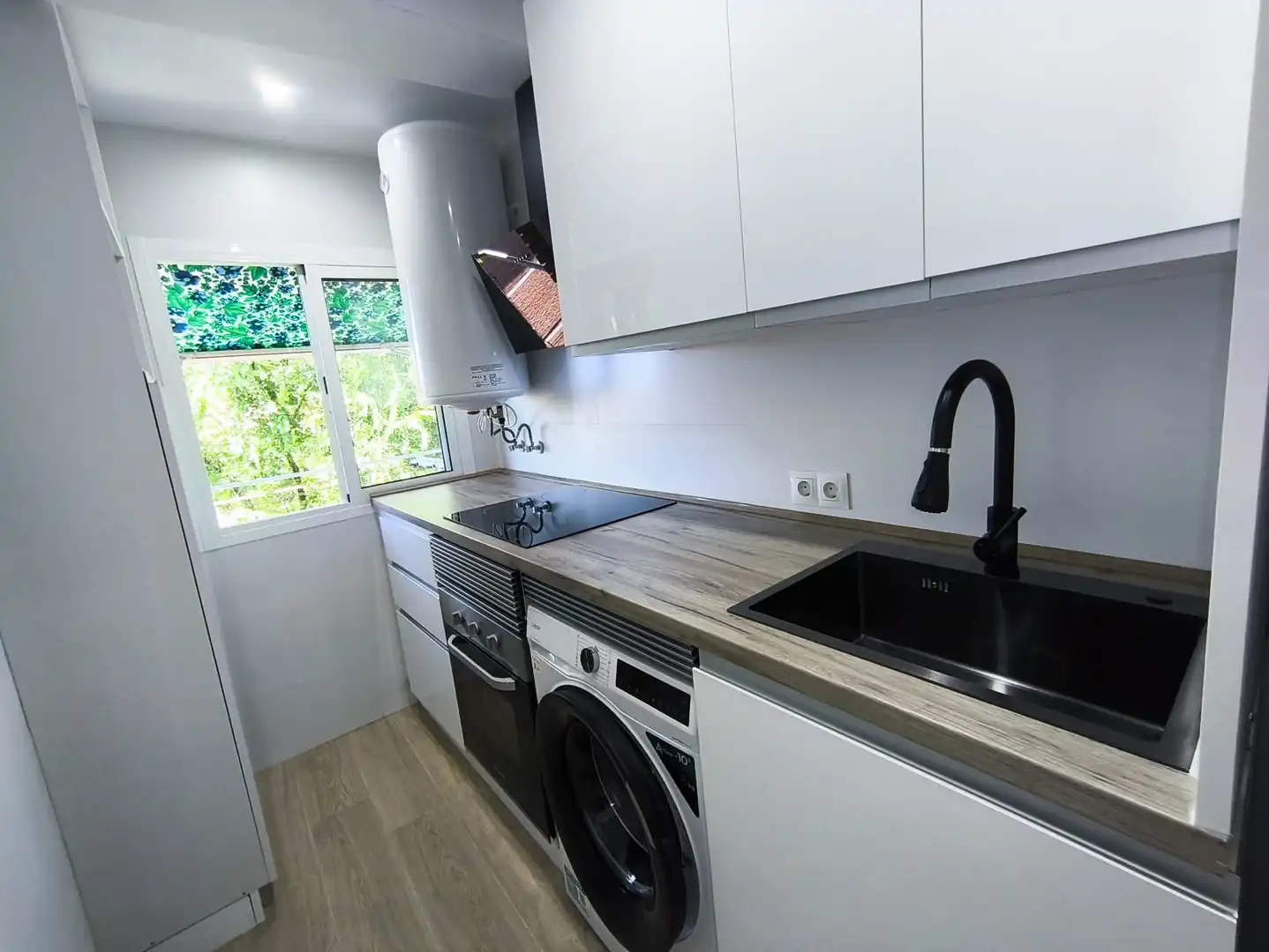 Cocina de Piso para compartir en Madrid con Calefacción, Amueblado y Horno