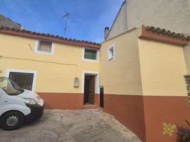 Casa in vendita a Parque Infantil 19