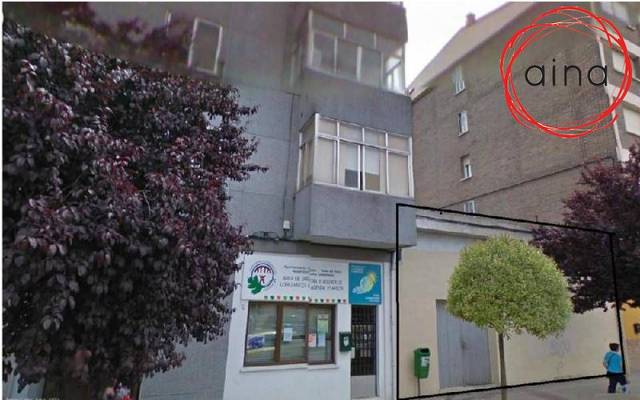 Local comercial en Alquiler en  Real, 28 en Valle de Elorz / Elortzibar