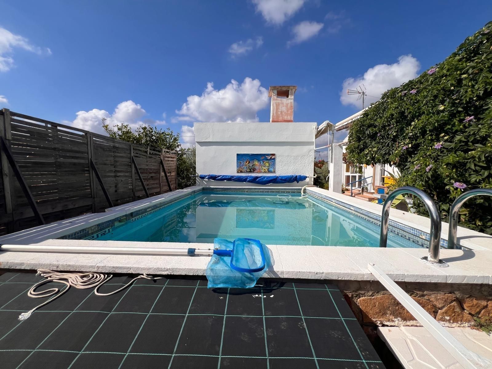 Swimming pool of House or chalet for sale in Llíria  with Air Conditioner, Heating and Private garden
