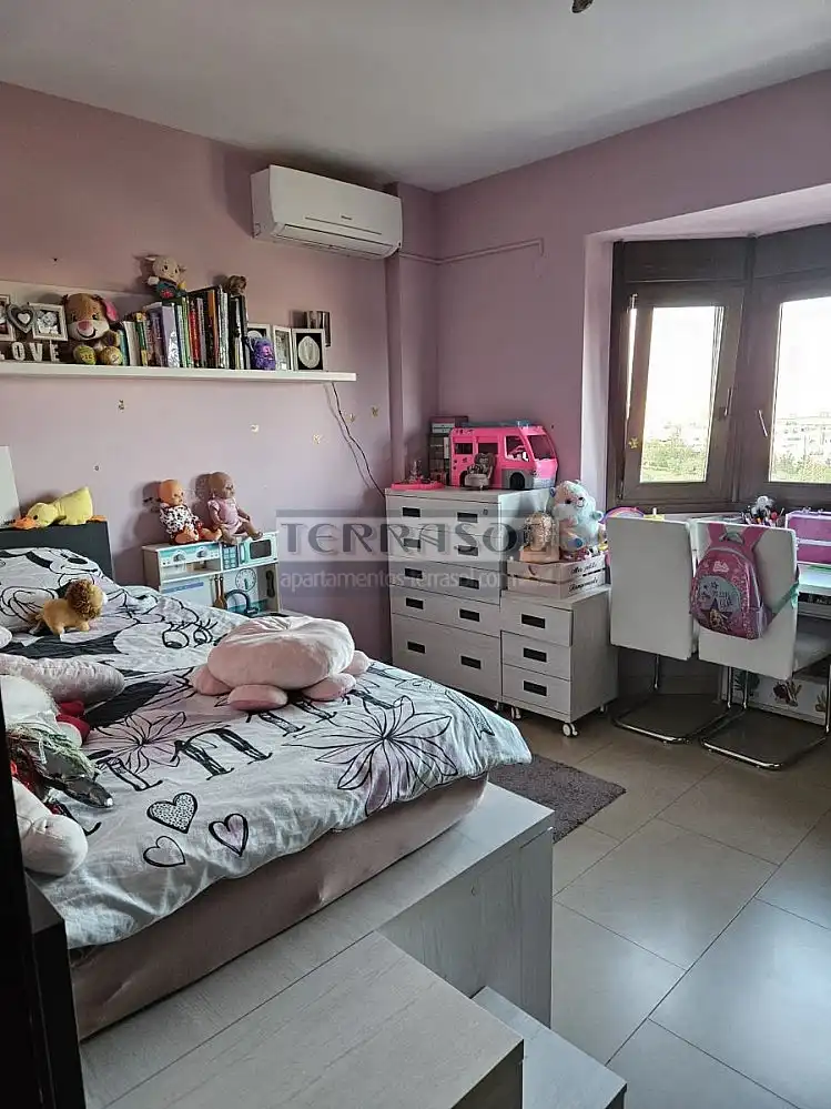 Habitación de Casa o chalet de alquiler en Vélez-Málaga con Aire acondicionado, Calefacción y Terraza