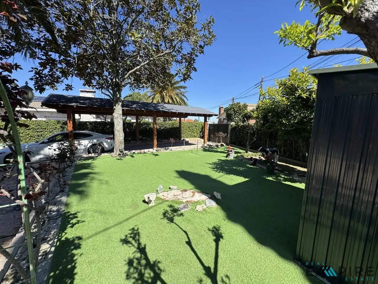 Jardí de Casa o xalet en venda en Serranillos del Valle amb Aire condicionat, Calefacció i Jardí privat