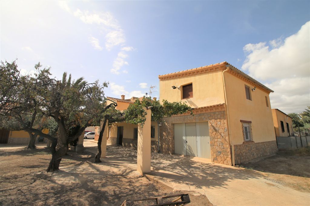 Exterior view of Country house for sale in Cuevas del Almanzora  with Private garden, Terrace and Storage room