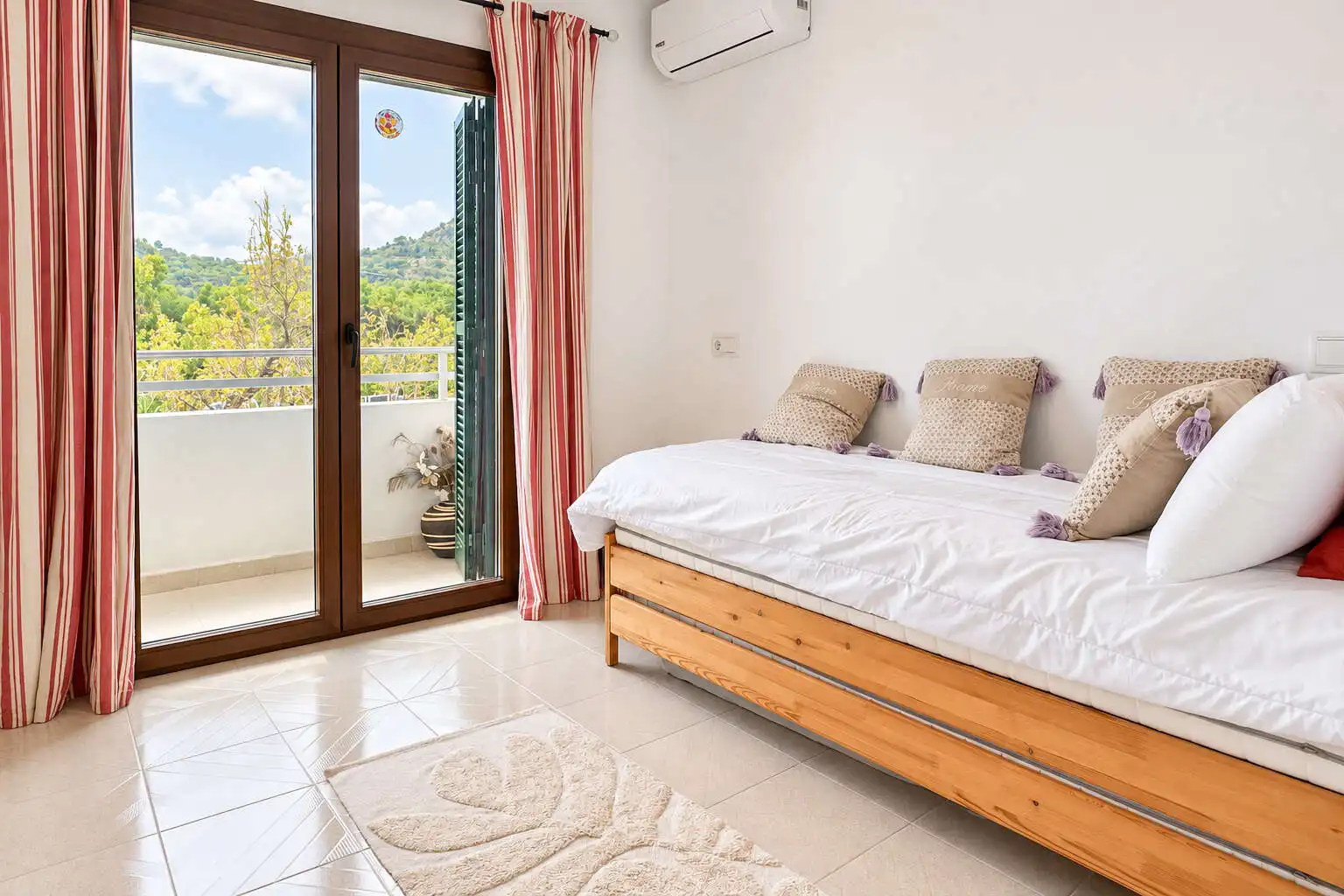 Habitación de Casa adosada en venta en Font de Sa Cala
