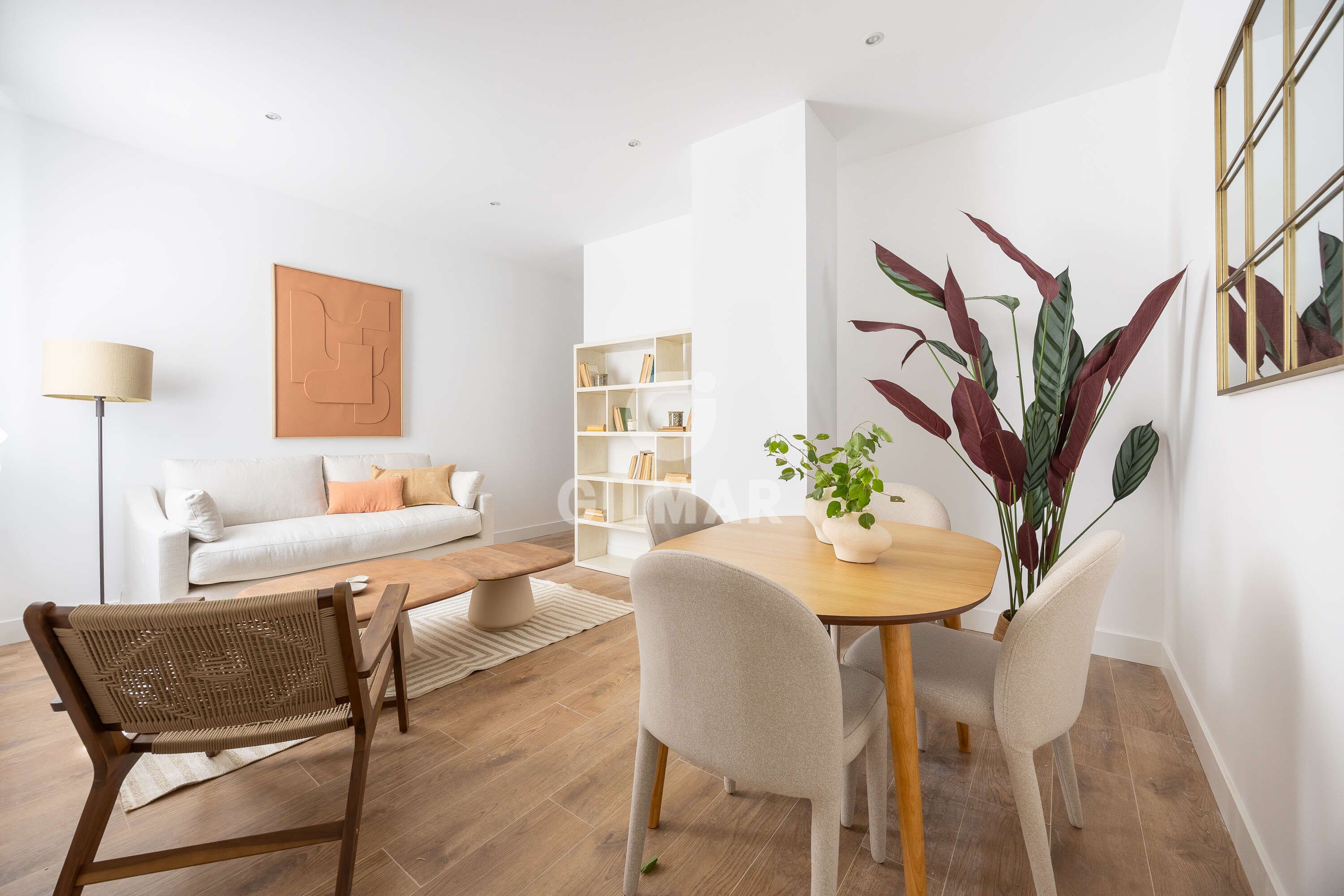 Living room of Flat for sale in  Madrid Capital  with Heating