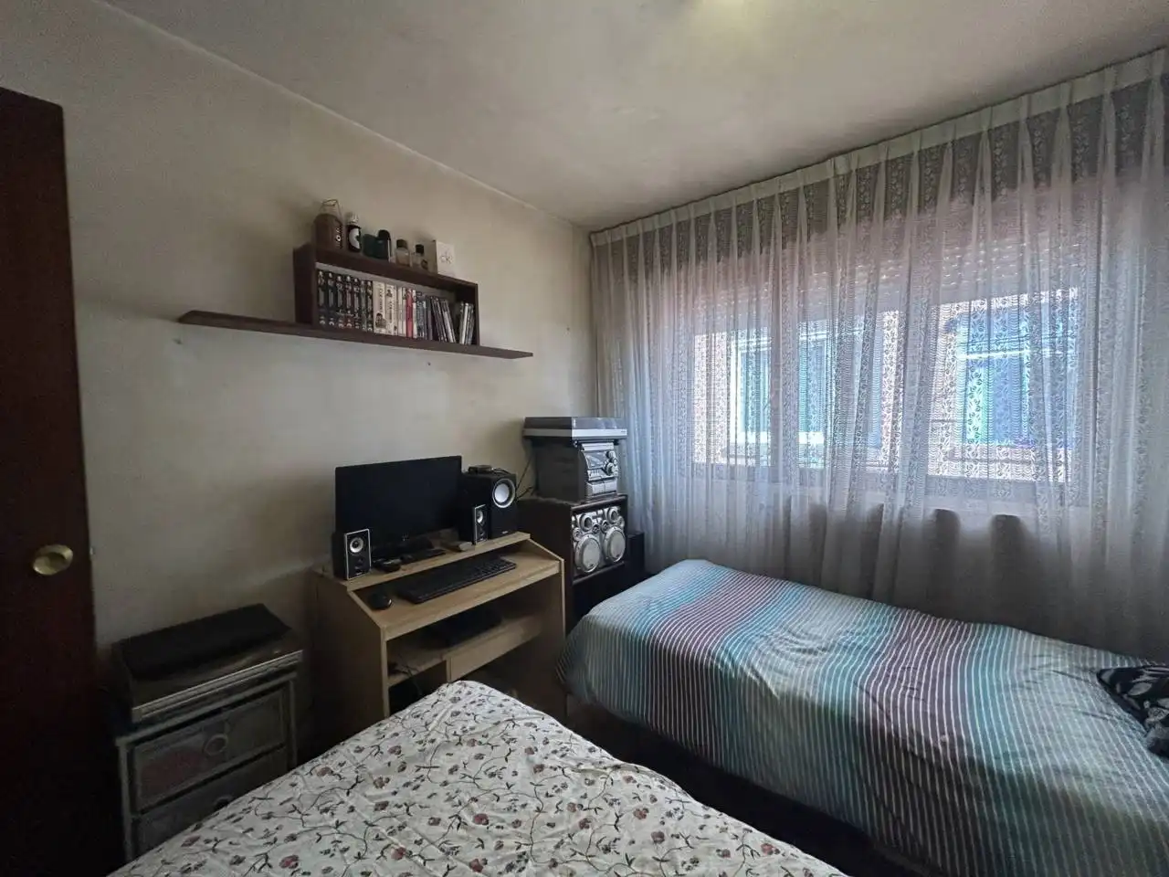 Schlafzimmer von Wohnung zum Verkauf in Oviedo  mit Heizung, Parkett und Abstellraum