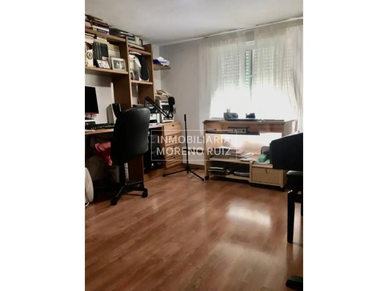 CASA CON PATIO Y COCHERA., immagine 5