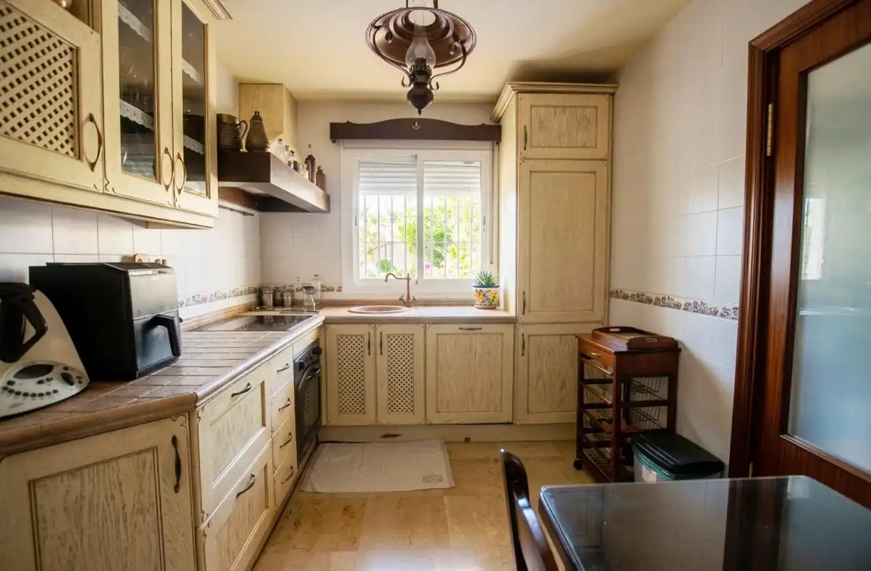 Kitchen of Houses for sale in Jerez de la Frontera  with Air Conditioner and Swimming Pool