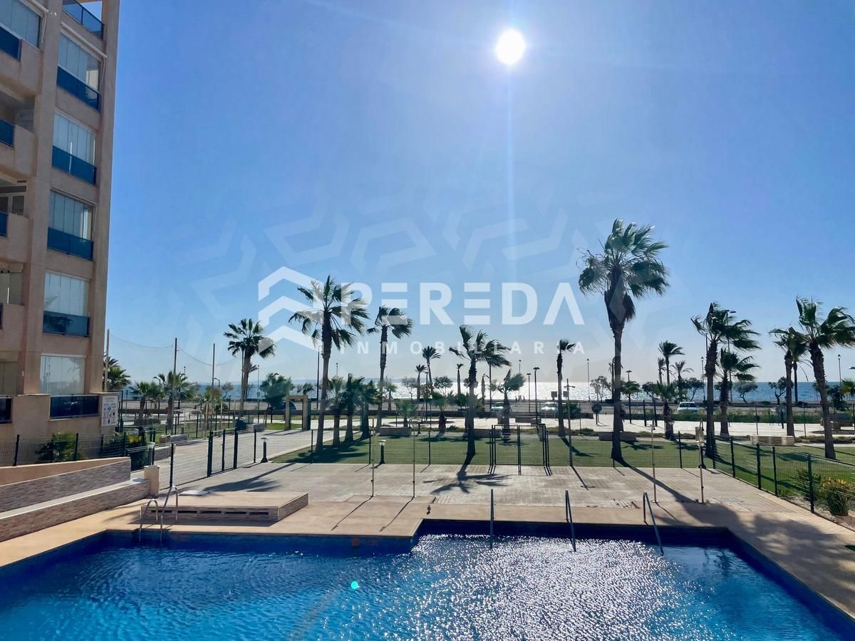 Piscina de Pis en venda en Roquetas de Mar amb Aire condicionat, Jardí privat i Terrassa